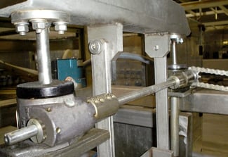 Image of Screw Jacks being used on Machinery 